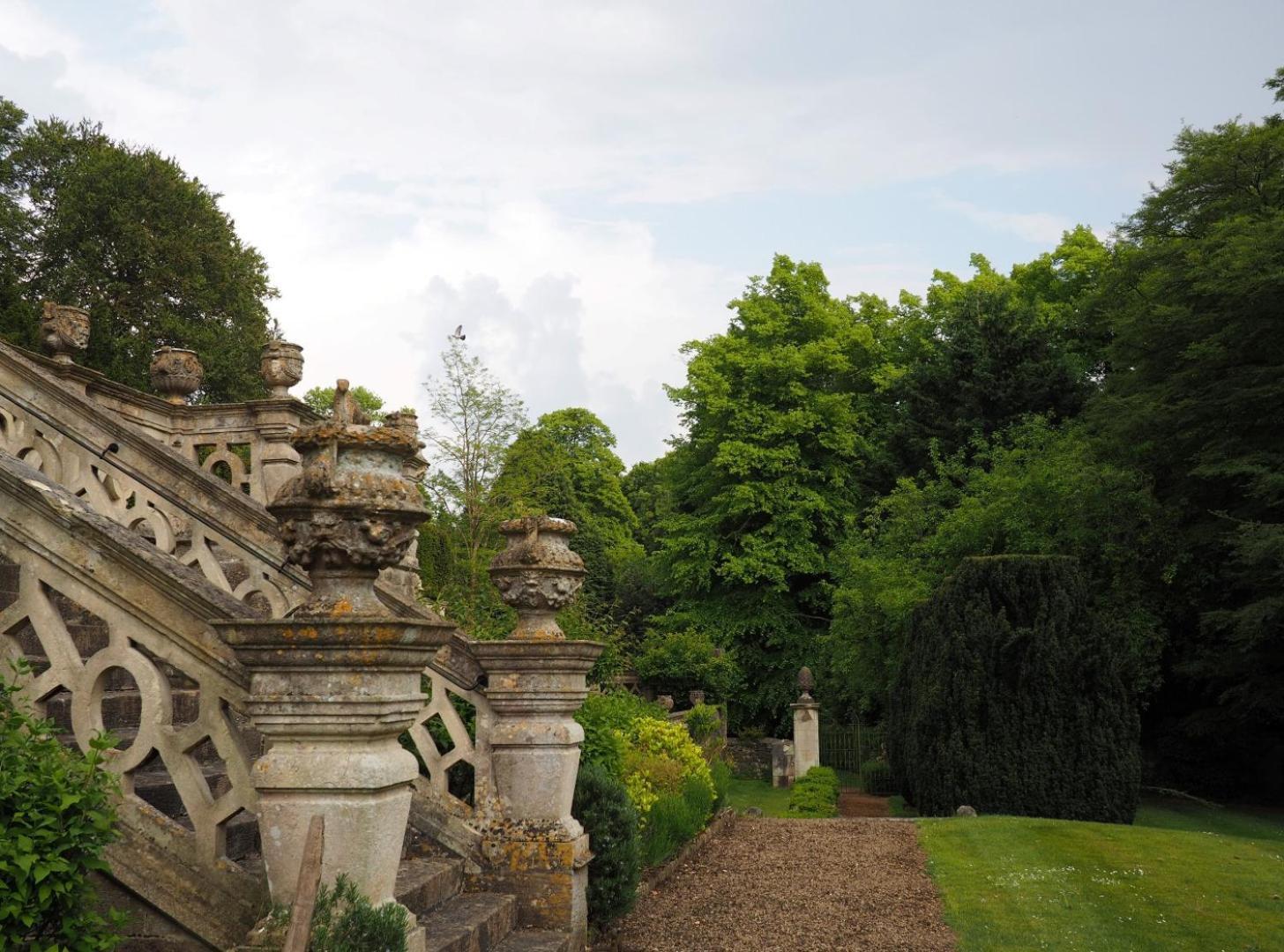 The Hall - Historic Grade I-Listed Jacobean Mansion Bradford-On-Avon Bagian luar foto