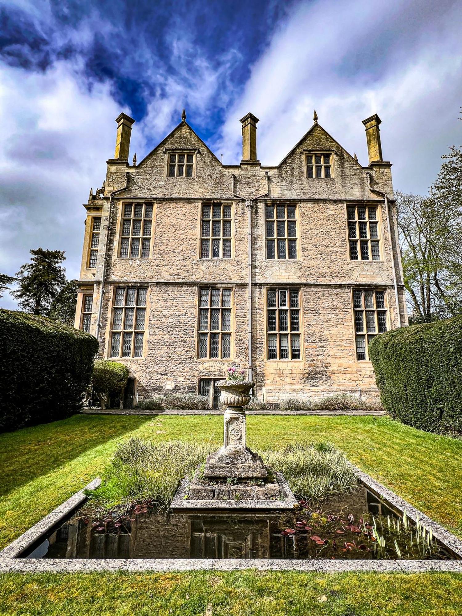 The Hall - Historic Grade I-Listed Jacobean Mansion Bradford-On-Avon Bagian luar foto