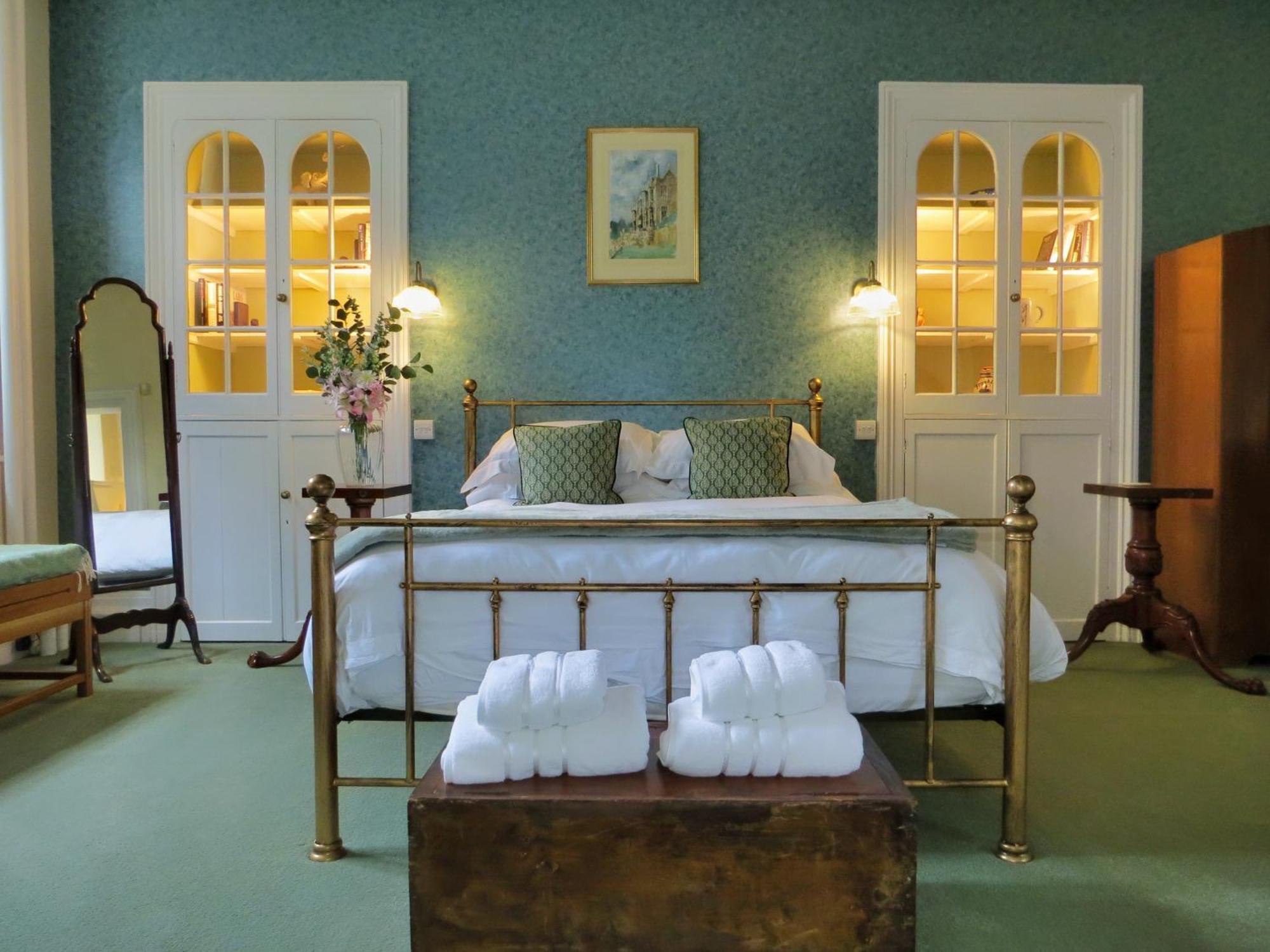 The Hall - Historic Grade I-Listed Jacobean Mansion Bradford-On-Avon Bagian luar foto