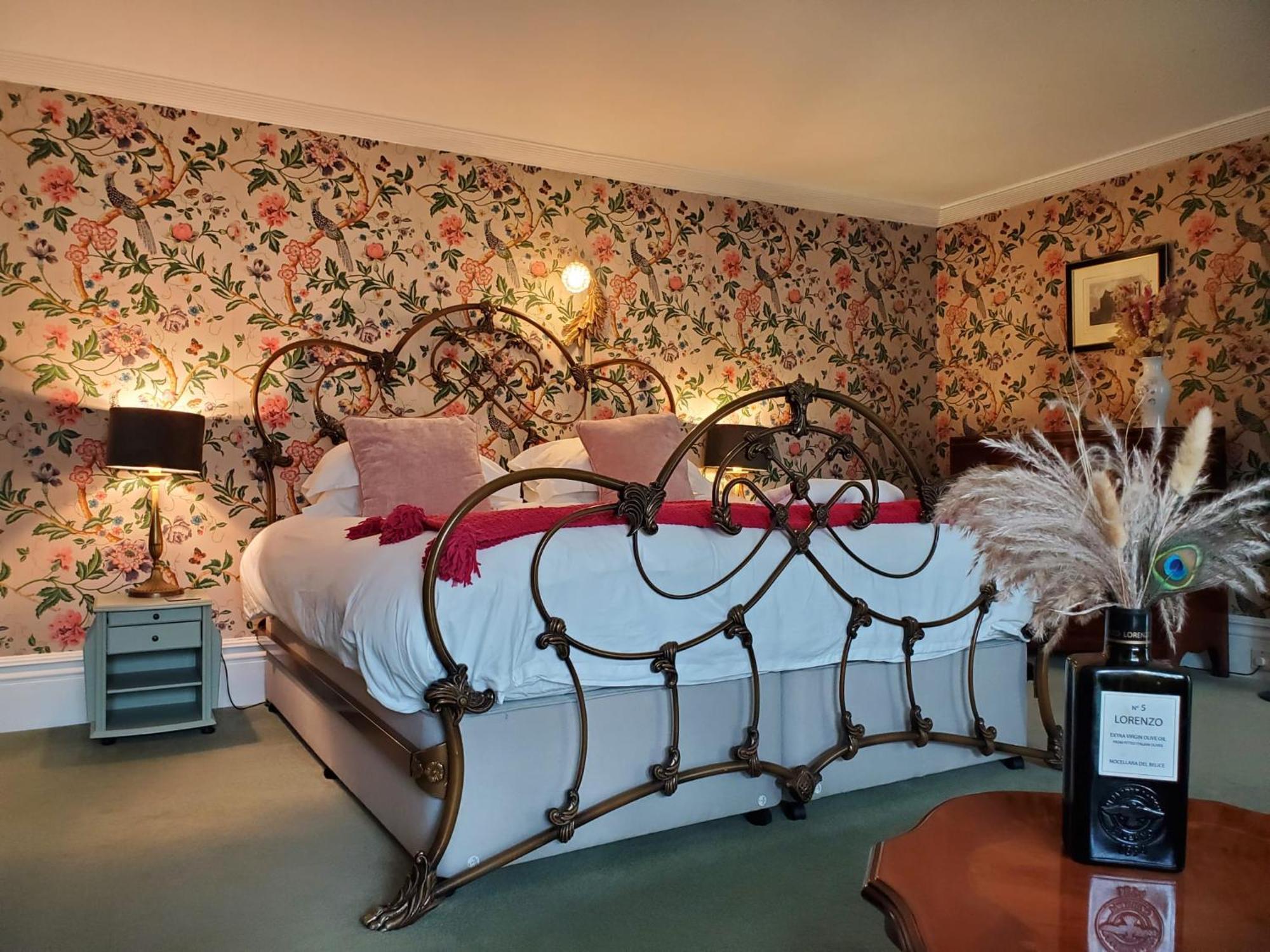 The Hall - Historic Grade I-Listed Jacobean Mansion Bradford-On-Avon Bagian luar foto